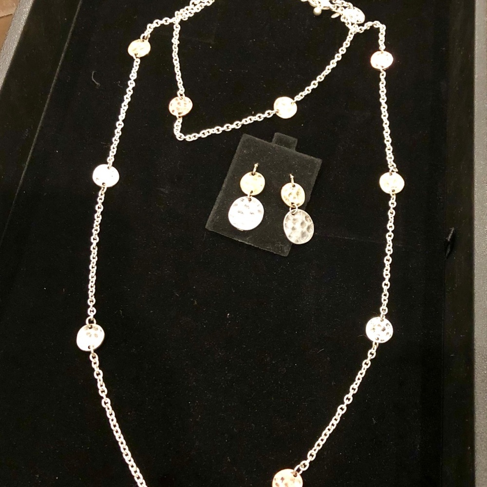 Premier Designs Metal Works Jewelry Set.